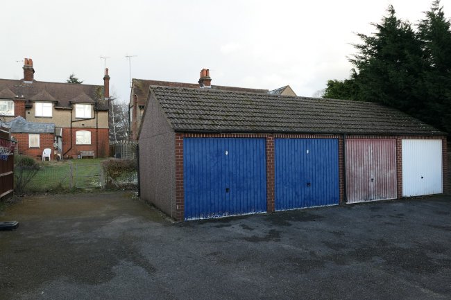 43 Ambrose Lane, Harpenden, Hertfordshire, AL5 4BU 8