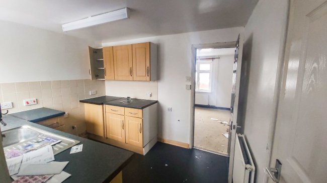 17 Priory Place, Faversham, Kent, ME13 7HF 8