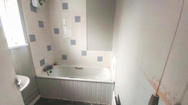 124 Lower Road, Faversham, Kent, ME13 7NY  4