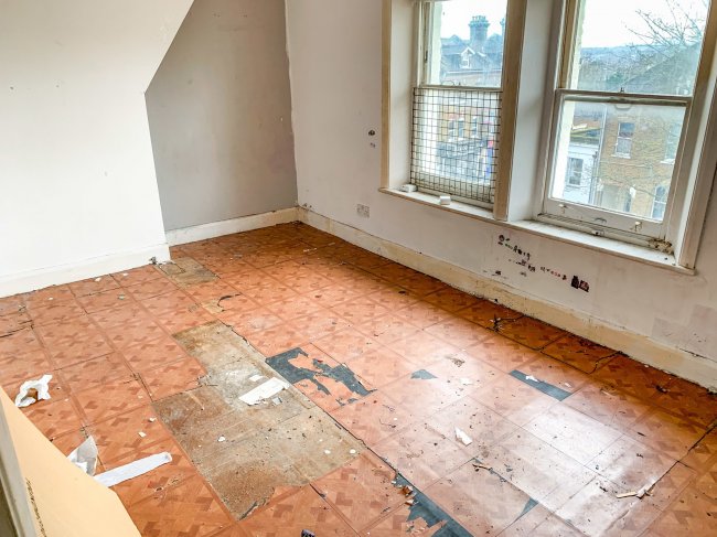 4 Hamlet Road, Upper Norwood, London SE19 2AW 1