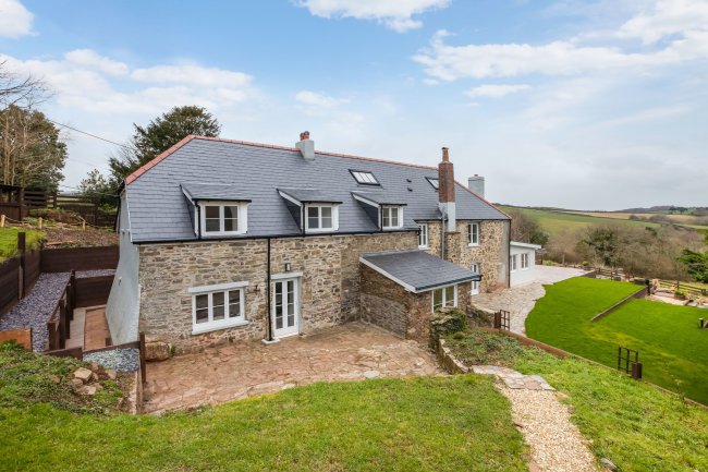 Batson Hall Farm and Batson Hall Cottage, Higher Batson, Salcombe, Devon TQ8 8NE 4