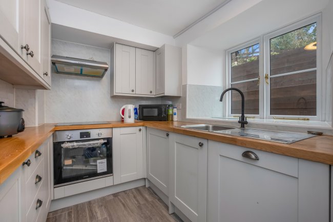 Batson Hall Farm and Batson Hall Cottage, Higher Batson, Salcombe, Devon TQ8 8NE 4