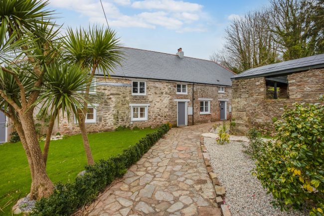 Batson Hall Farm and Batson Hall Cottage, Higher Batson, Salcombe, Devon TQ8 8NE 4