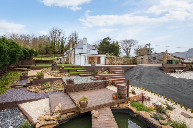 Batson Hall Farm and Batson Hall Cottage, Higher Batson, Salcombe, Devon TQ8 8NE 4