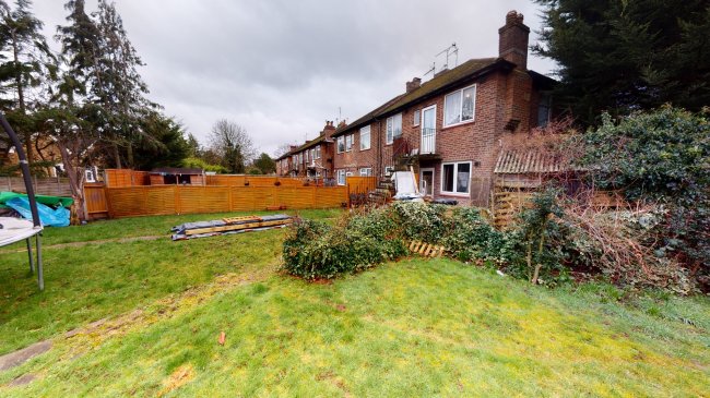 99 Botwell Crescent, Hayes, Middlesex UB3 2BE 8