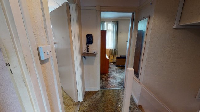 99 Botwell Crescent, Hayes, Middlesex UB3 2BE 8