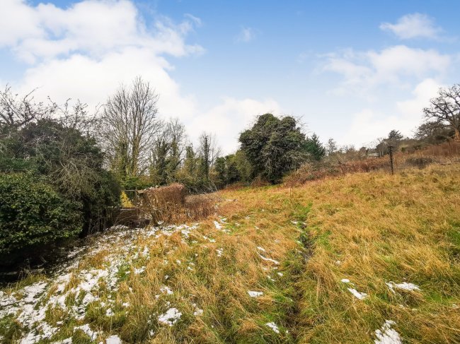 Land to the west of 1 Woodville Place, Hertford, SG14 3NX 8