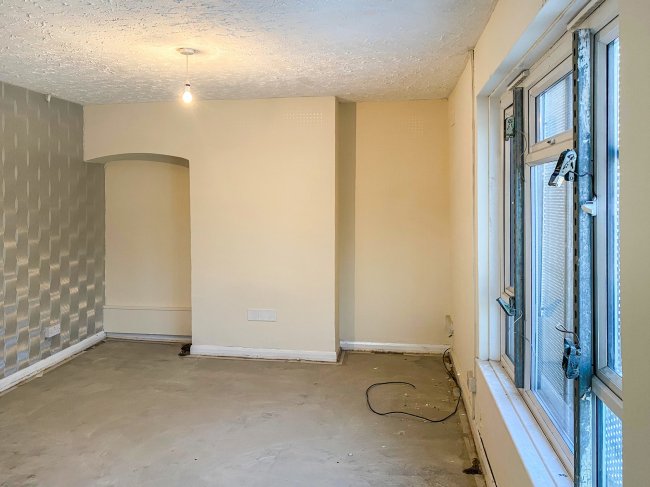 4 Knightsfield Road, Sittingbourne, Kent ME10 2BS 7