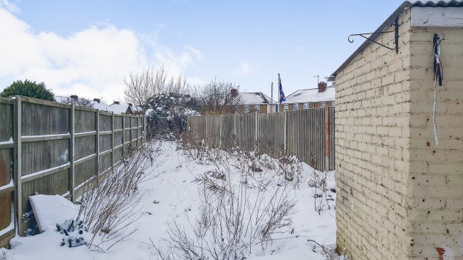 4 Knightsfield Road, Sittingbourne, Kent ME10 2BS 7