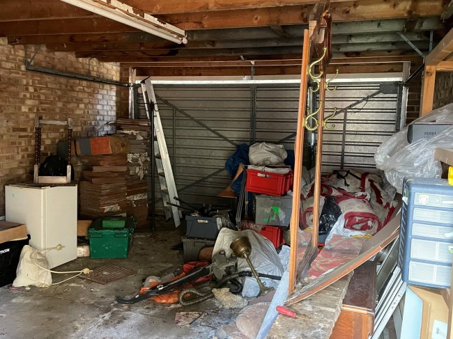 75 Whittington Avenue, Hayes, Middlesex, UB4 0AE
 5