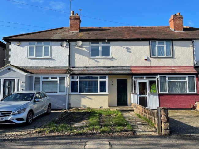 75 Whittington Avenue, Hayes, Middlesex, UB4 0AE
 5