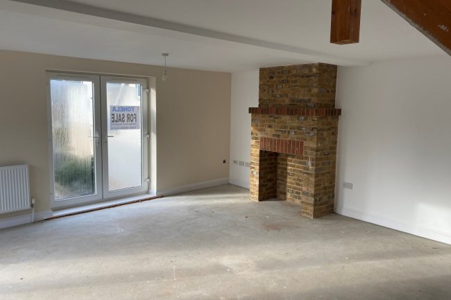 Ashton Villa, St Mary’s Road, Broadstairs, Kent CT10 1NS
 2