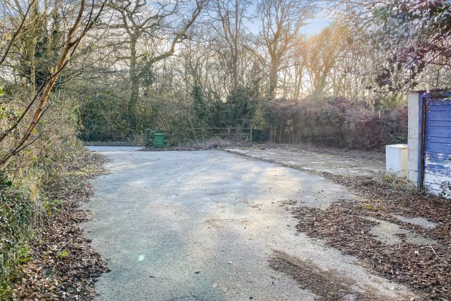 Garages adjacent to 1 The Village, Hamstead Marshall, Newbury Berkshire, RG20 0HN
 6