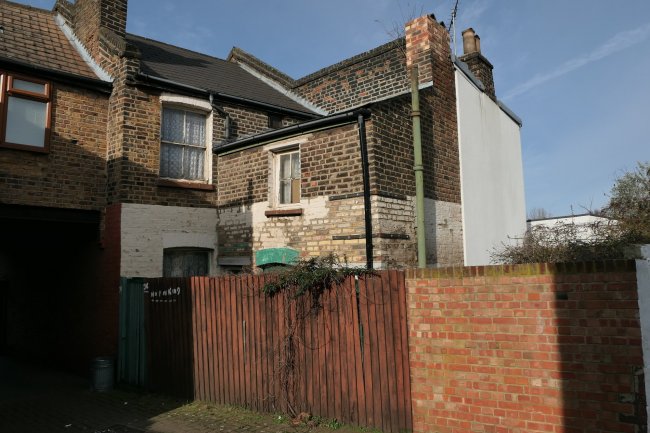 96 Knowsley Road, Battersea, London SW11 5BL 5