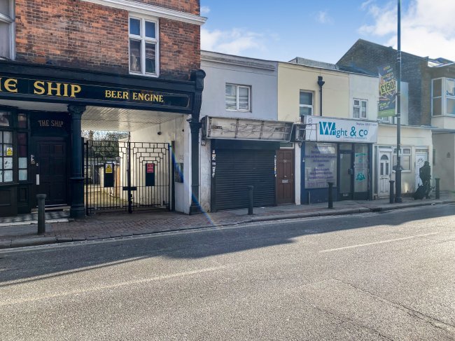 56 High Street, South Norwood, London SE25 6EF 8