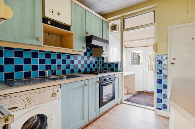 155 Tennison Road, London, SE25 5NF 4