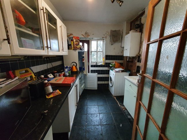 51 South End Lane, Catford, London, SE6 3AB 1