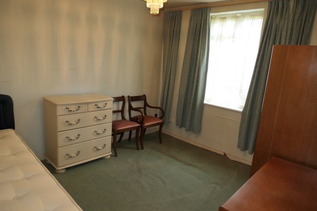 23 Markham House, Bowen Drive, West Dulwich, London SE21 8QQ 3