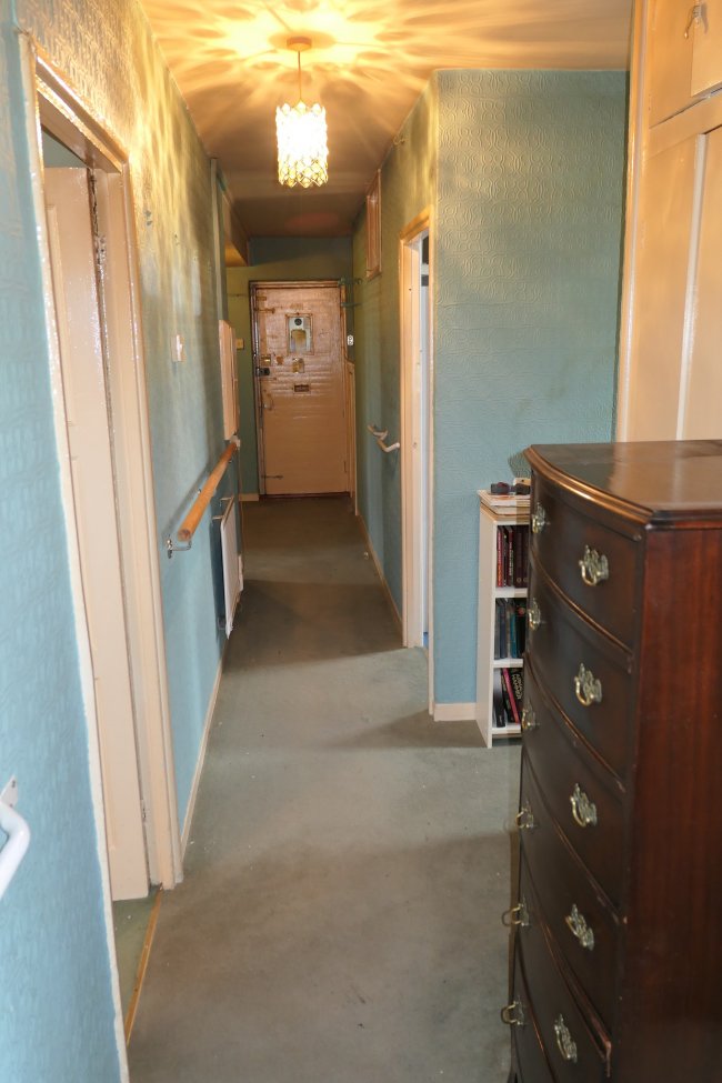 23 Markham House, Bowen Drive, West Dulwich, London SE21 8QQ 3