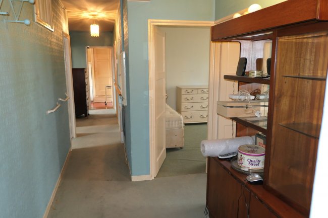 23 Markham House, Bowen Drive, West Dulwich, London SE21 8QQ 3