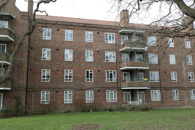 23 Markham House, Bowen Drive, West Dulwich, London SE21 8QQ 3