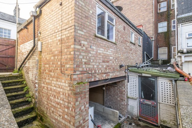 72 Prince of Wales Road, Norwich NR1 1LT (incorporating 2A Cathedral Street, Norwich NR1 1LX)
 2