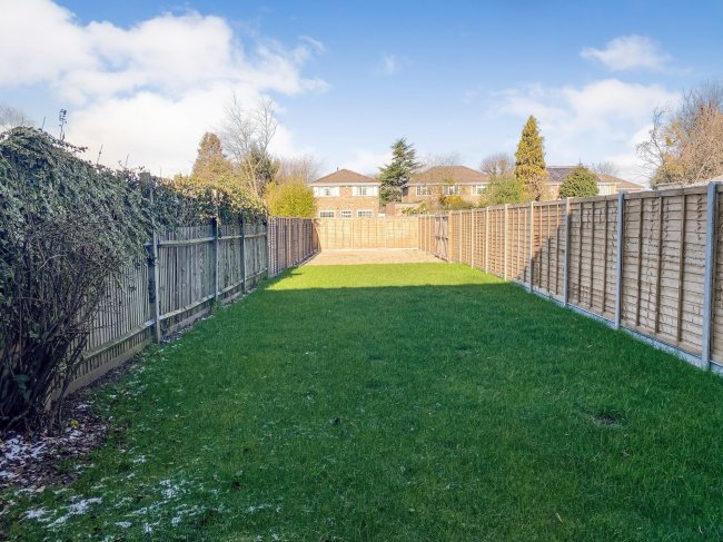 10 Sunbury Way, Hanworth, Middlesex TW13 6XJ 3