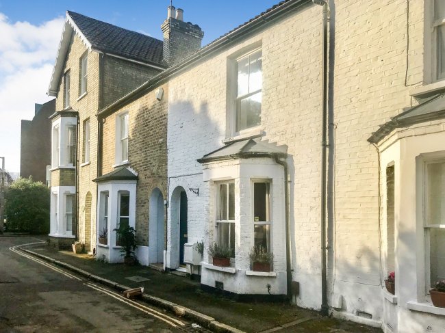 2 Watcombe Cottages, Kew, Surrey TW9 3BD
 6