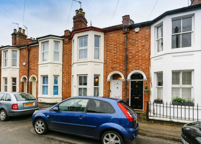 60 Plymouth Place, Leamington Spa, CV31 1HN
 1