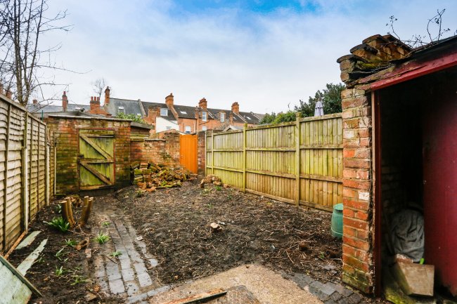 60 Plymouth Place, Leamington Spa, CV31 1HN
 1