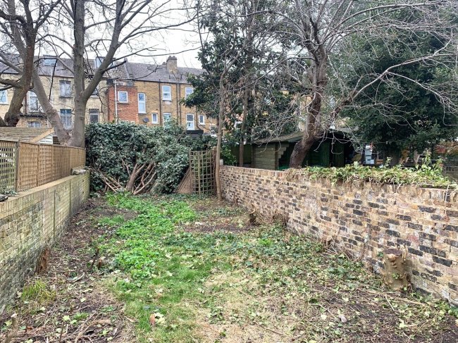 24 Roden Street, London, N7 6QL
 5