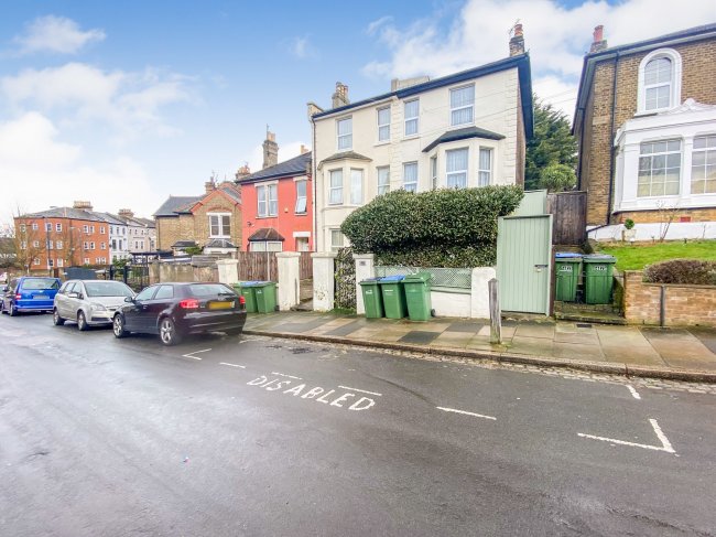 48 Paget Rise, London, SE18 3QQ
 6