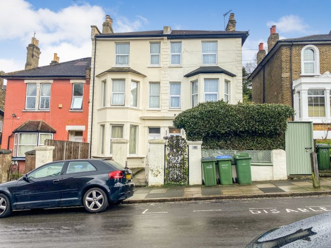48 Paget Rise, London, SE18 3QQ
 6