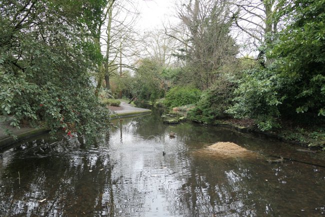 16 Jersey House, Clifton Road, Islington, London N1 2JF 
 10