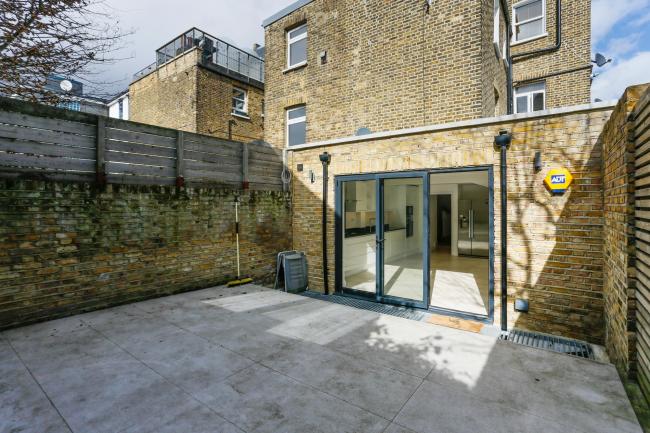 Ground and Lower Ground Floor Flat, 217 Putney Bridge Road, London SW15 2PX 5