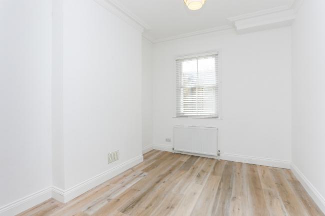 Ground and Lower Ground Floor Flat, 217 Putney Bridge Road, London SW15 2PX 5