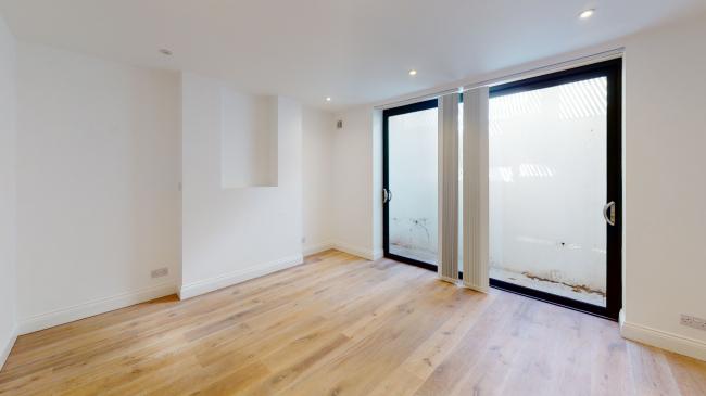 Ground and Lower Ground Floor Flat, 217 Putney Bridge Road, London SW15 2PX 5