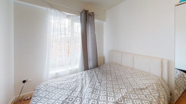 19 Bentfield House, 26 Heritage Avenue, Hendon, London NW9 5GE 6