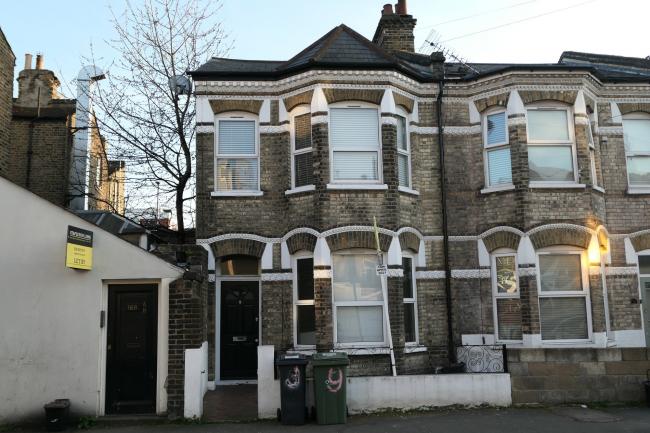 9 Perran Road, Tulse Hill, London SW2 3DJ
 1