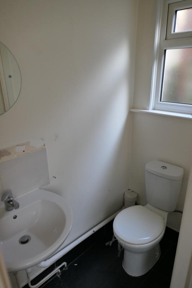 9 Perran Road, Tulse Hill, London SW2 3DJ
 1