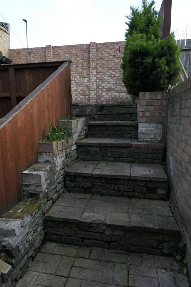 9 Perran Road, Tulse Hill, London SW2 3DJ
 1