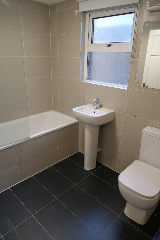 9 Perran Road, Tulse Hill, London SW2 3DJ
 1