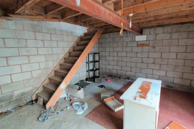 2 Springfield Gardens, Ilkeston, Derbyshire DE7 8HY 3