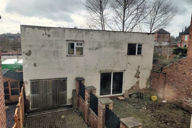 2 Springfield Gardens, Ilkeston, Derbyshire DE7 8HY 3