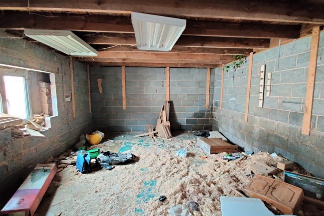 2 Springfield Gardens, Ilkeston, Derbyshire DE7 8HY 3