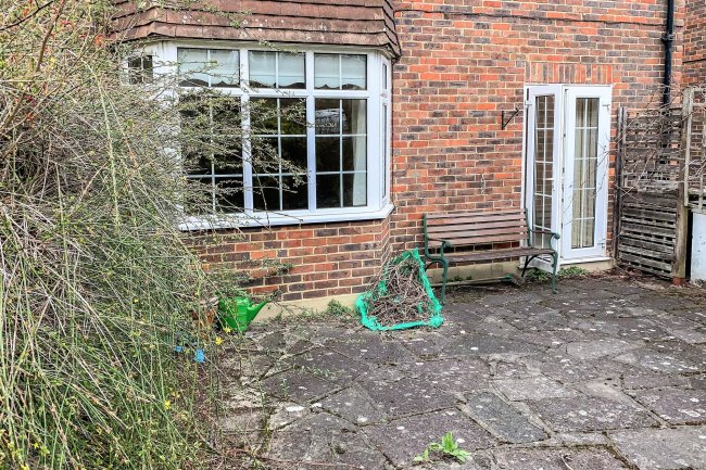 Flat 4, Ingram House, 14 Cavendish Road, Sutton, Surrey SM2 5ET
 6