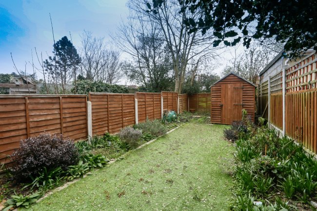 74 Gaysham Avenue, Ilford, Essex, IG2 6TA
 8