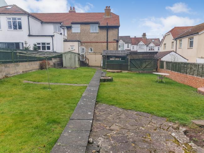 225 Hartington Road, Brighton, East Sussex, BN2 3PA
 7