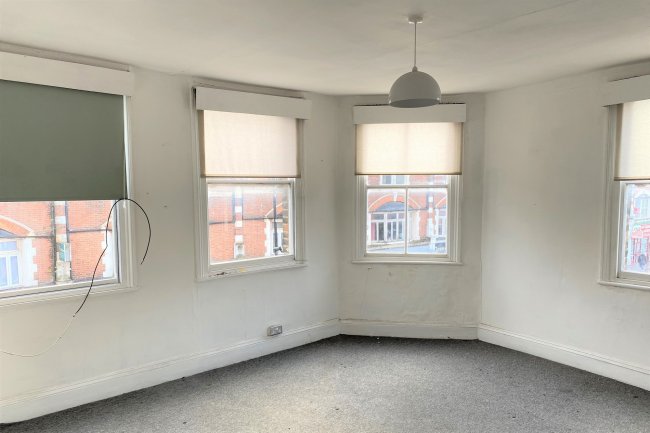 1 High Street, Hornsey, London N8 7PS
 9