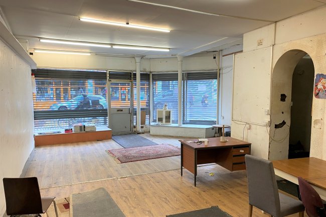 1 High Street, Hornsey, London N8 7PS
 9